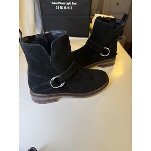 BLONDO BLACK SUEDE ANKLE BOOTS FOR WOMEN SIZE 9.